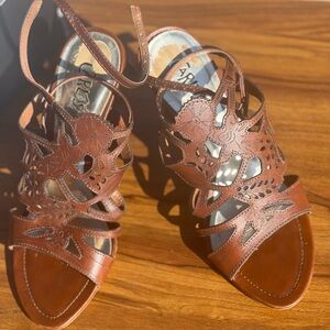 AEROSOLES Brown Gladiator Sandals with Laser-Cut Design
